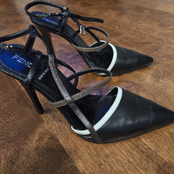 Fendi high heels - Picture 3 of 3